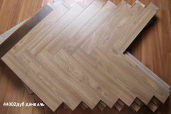 44002 Дуб Денвиль